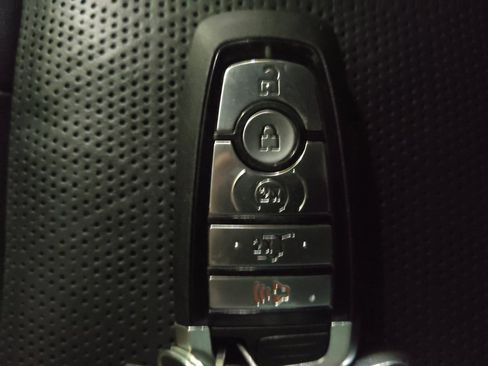 Used 2021 Ford Explorer Platinum w/ Equipment Group 601A image 32