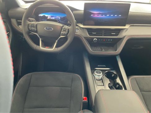 Used 2025 Ford Explorer ST w/ Sun And Sound Package AWD/4WD image 11
