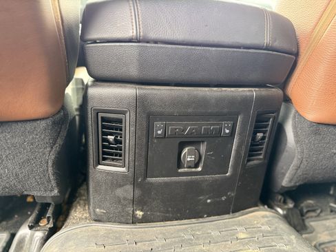 Used 2014 RAM 1500 Laramie Longhorn w/ Convenience Group image 21