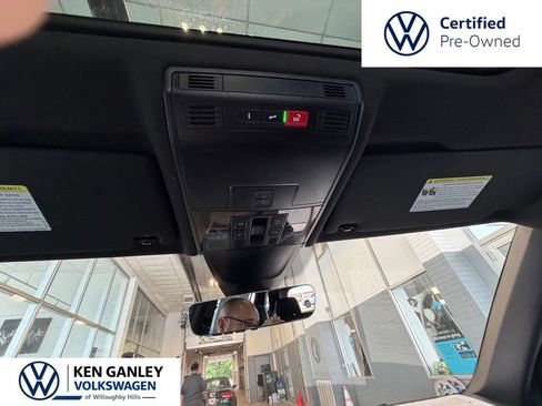 Certified 2024 Volkswagen Tiguan SE R-Line AWD/4WD image 15