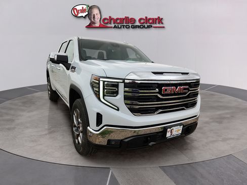 New 2026 GMC Sierra 1500 SLT w/ SLT Convenience Package AWD/4WD image 8