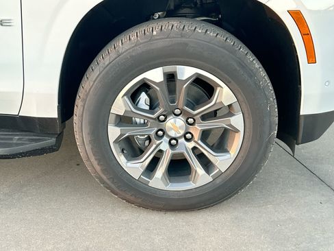 New 2026 Chevrolet Tahoe LS image 10