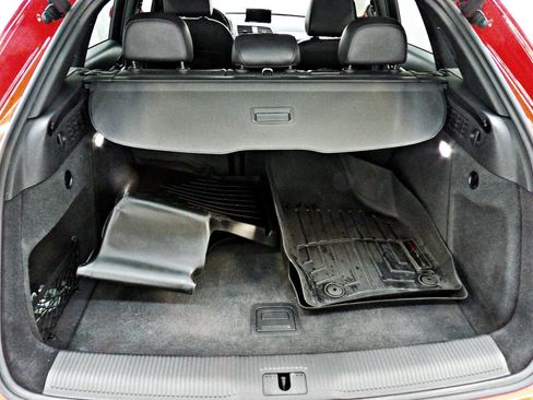 Used 2017 Audi Q3 2.0T Premium Plus w/ Premium Plus Package image 13