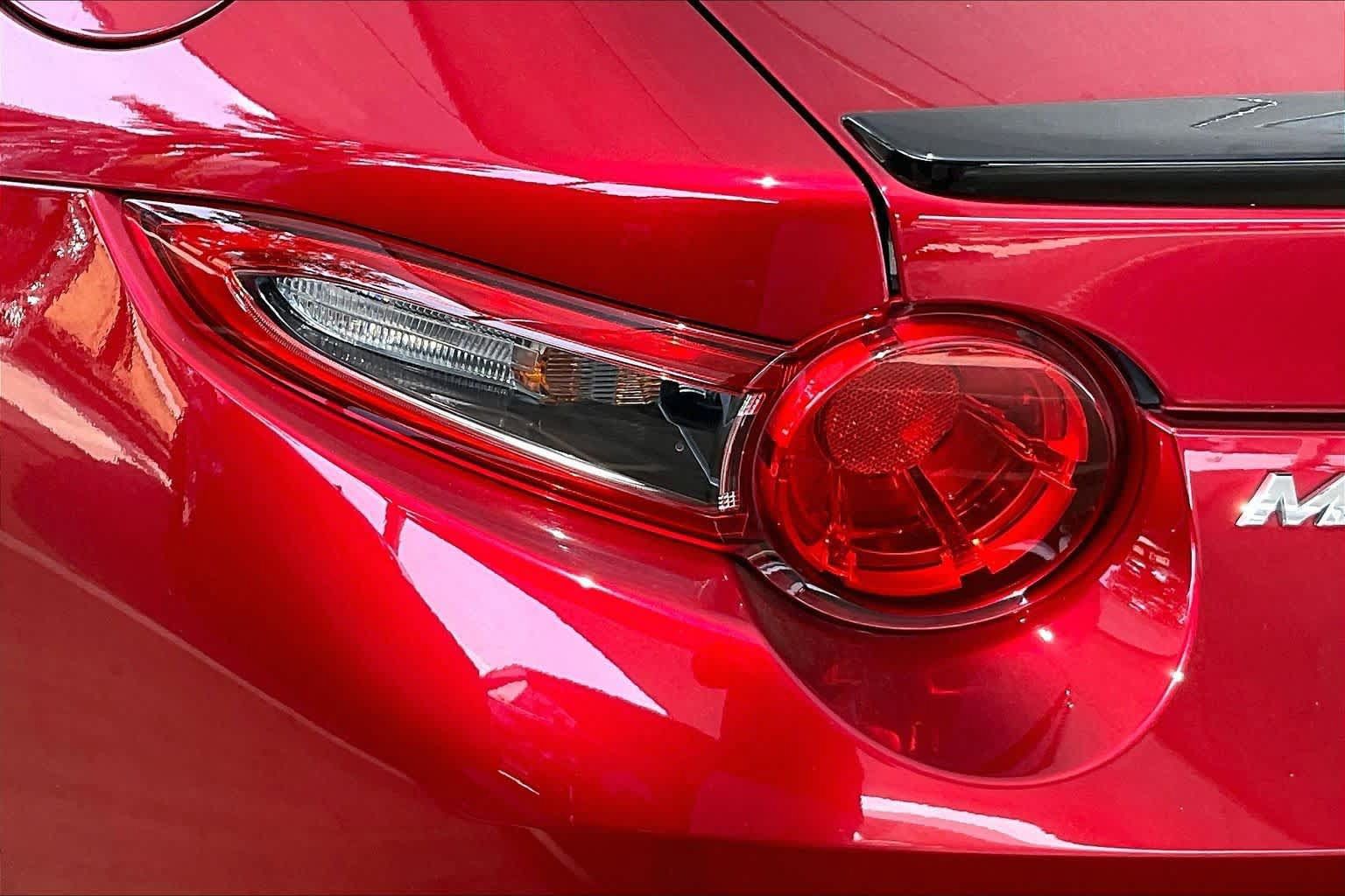 Used 2018 MAZDA MX-5 Miata RF Club w/ Brembo/BBS Package RWD image 29