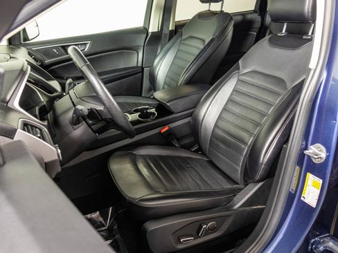 Used 2018 Ford Edge SEL w/ Equipment Group 201A AWD/4WD image 23