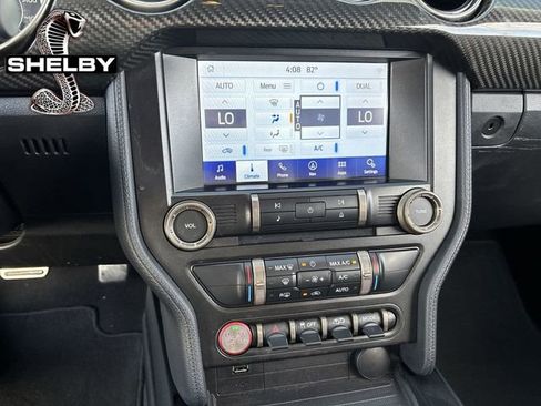 Used 2021 Ford Mustang Shelby GT500 w/ Carbon Fiber Track Pack image 28