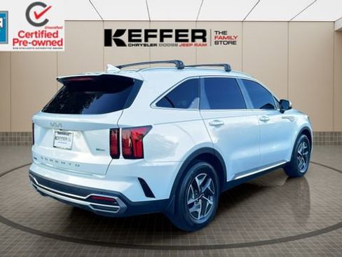 Used 2022 Kia Sorento S image 5