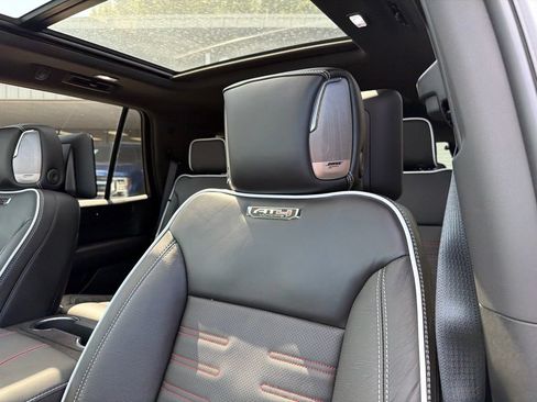 Used 2026 GMC Yukon AT4 Ultimate AWD/4WD image 15