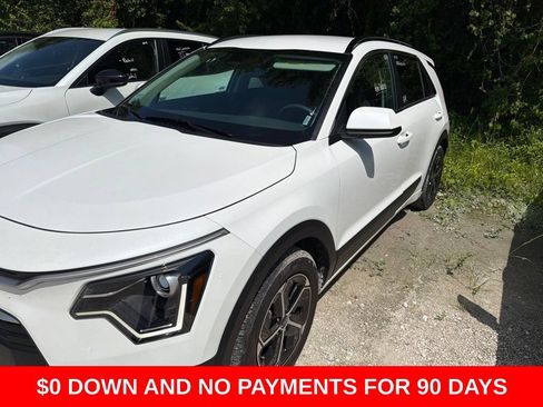 Used 2025 Kia Niro LX FWD image 1