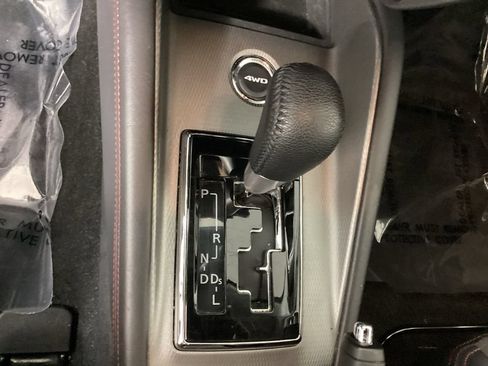 Used 2024 Mitsubishi Outlander Sport ES AWD/4WD image 20