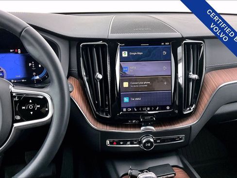 Used 2023 Volvo XC60 B5 Ultimate w/ Protection Package Premier image 8