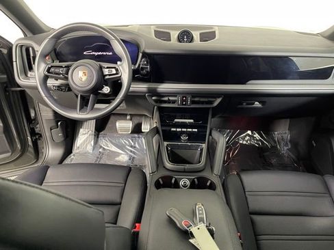 New 2025 Porsche Cayenne E-Hybrid Coupe image 42