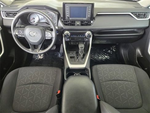 Used 2021 Toyota RAV4 XLE image 25