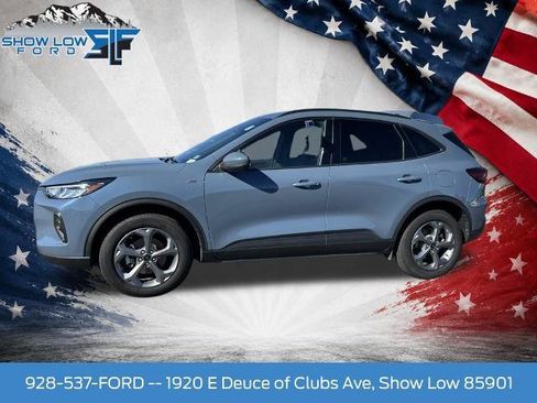 Certified 2025 Ford Escape ST-Line Select AWD/4WD image 4
