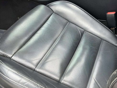 Used 2018 Kia Stinger GT2 image 32