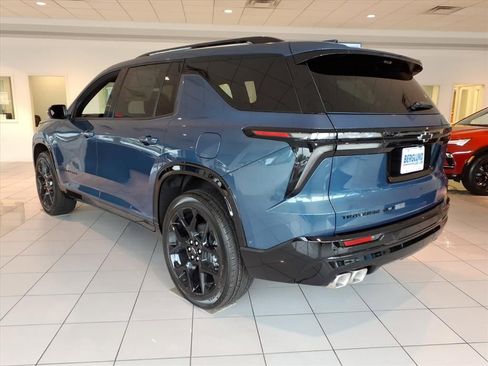 New 2026 Chevrolet Traverse RS image 3