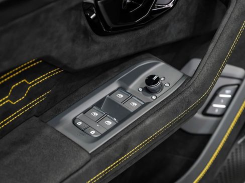 Used 2024 Lamborghini Urus Performante image 51