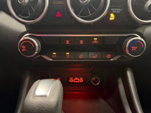 Used 2024 Nissan Sentra SV FWD image 19