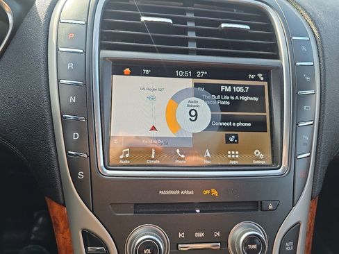 Used 2019 Lincoln Nautilus Reserve image 24