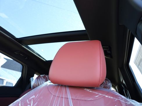 New 2026 Kia Sportage SX image 14