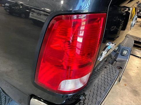 Used 2016 RAM 1500 Big Horn AWD/4WD image 35