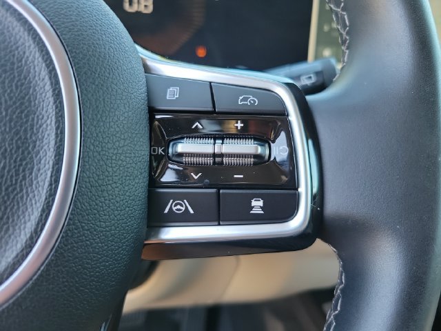 Used 2025 Kia Sorento EX w/ Panoramic Sunroof Package FWD image 33