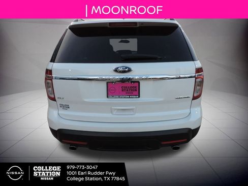 Used 2014 Ford Explorer XLT w/ Equipment Group 202A image 5