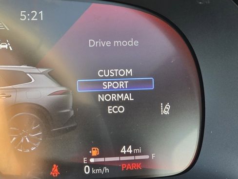 New 2025 Toyota Crown Signia image 18