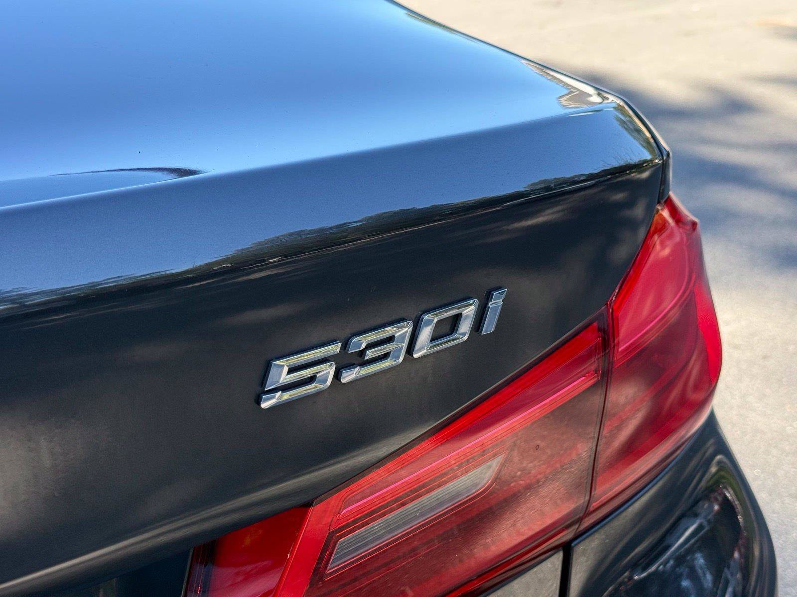 Used 2018 BMW 530i RWD image 11