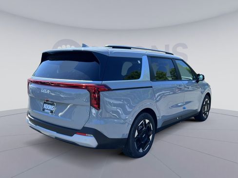 New 2026 Kia Carnival EX FWD image 16