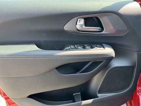New 2026 Chrysler Voyager LX FWD image 20