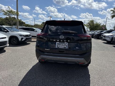 Certified 2023 Nissan Rogue SL w/ SL Premium Package FWD image 5