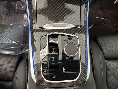 Used 2026 BMW X5 M60i image 17