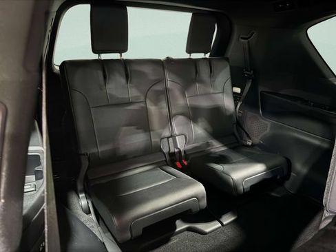 Used 2024 Lexus LX 600 4WD w/ Appearance Package image 31