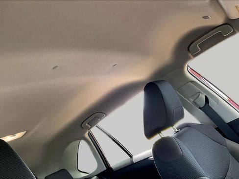 Used 2025 Toyota RAV4 LE FWD image 14