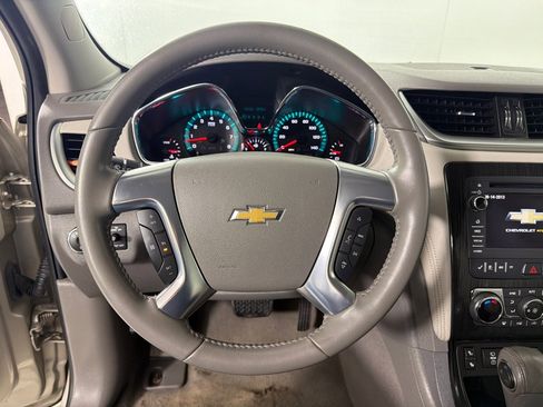 Used 2017 Chevrolet Traverse LT AWD/4WD image 13