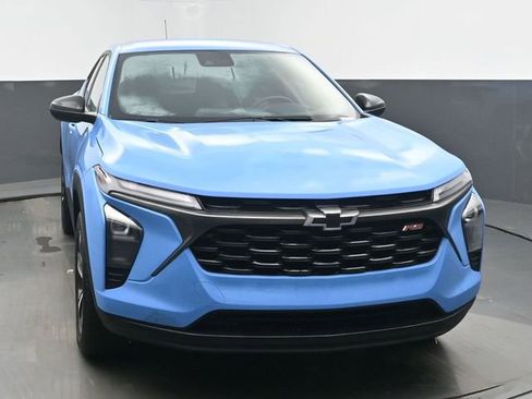 Certified 2024 Chevrolet Trax RS w/ Driver Confidence Package image 8