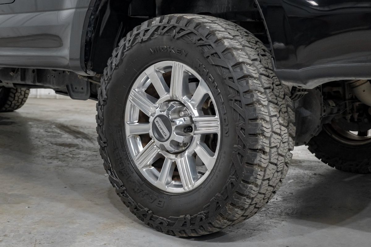 Used 2019 Ford F350 Limited w/ FX4 Off-Road Package AWD/4WD image 64