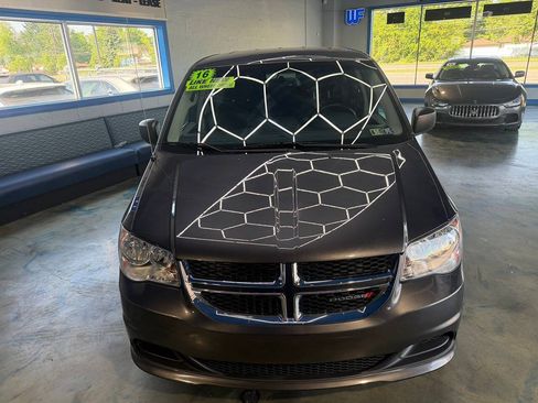 Used 2016 Dodge Grand Caravan SE w/ Quick Order Package 29E SE FWD image 7