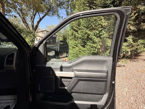 Used 2018 Ford F150 Lariat image 14