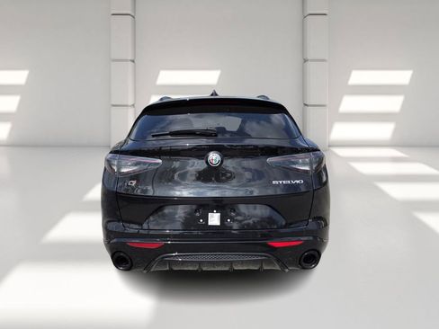 New 2025 Alfa Romeo Stelvio Sprint image 5