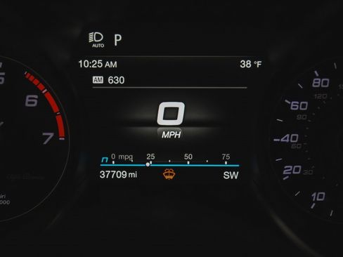 Used 2023 Alfa Romeo Stelvio Ti image 15