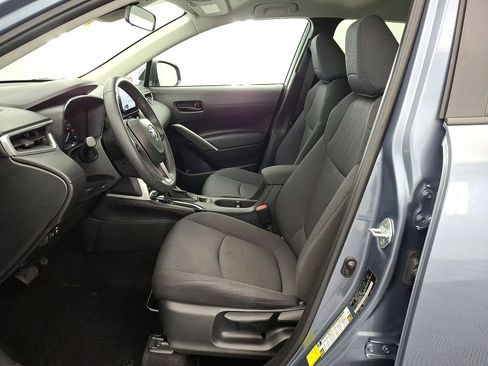 Certified 2023 Toyota Corolla Cross LE AWD/4WD image 3