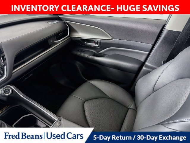 Used 2024 Toyota Grand Highlander AWD image 30