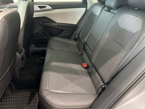 New 2025 Volkswagen Taos SE image 13