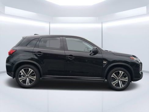 Used 2025 Mitsubishi Outlander Sport AWD image 2