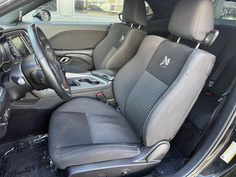 Used 2019 Dodge Challenger R/T Scat Pack RWD image 12