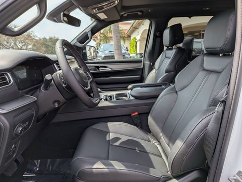 New 2026 Jeep Grand Wagoneer L Limited image 11