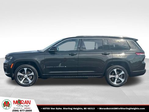 Used 2023 Jeep Grand Cherokee L Limited AWD/4WD image 2
