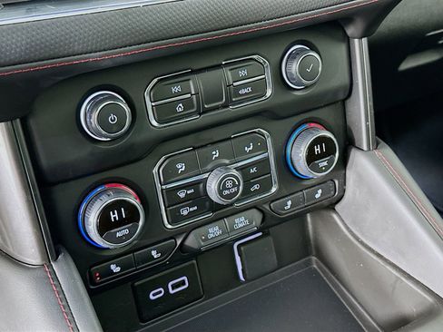 Used 2024 Chevrolet Tahoe RST w/ Luxury Package image 16